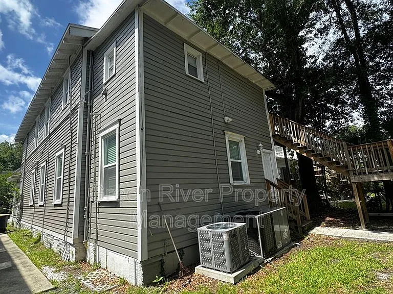 2803 College St — Photo 17