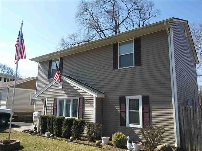 1st image of 128 N Greenview Ave