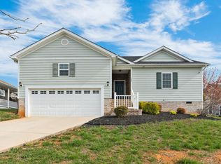 103 Beauregard Dr, Staunton, VA 24401