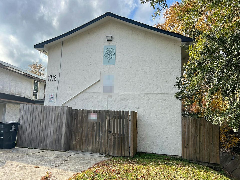 1st image of 1718 Port Dr