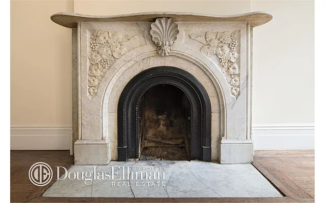 Sold by Douglas Elliman | media 8