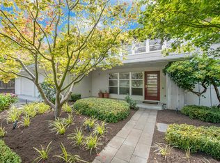 7827 SE 73rd Pl, Mercer Island, WA 98040