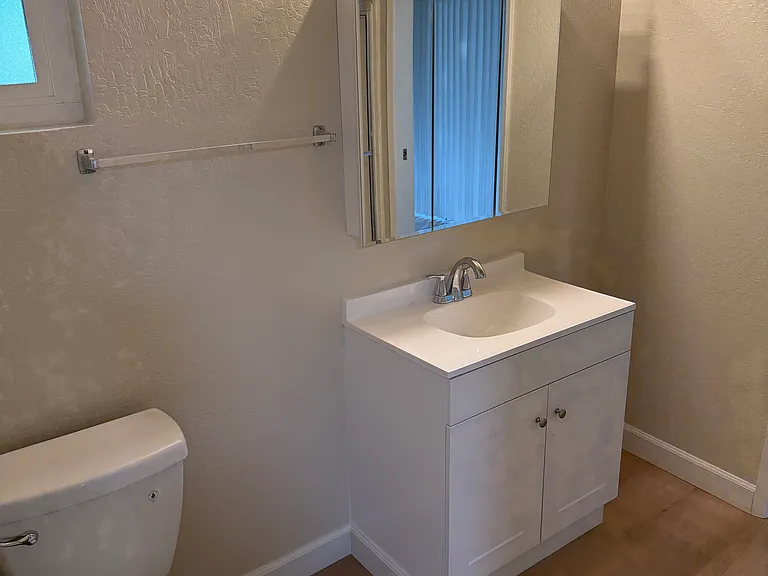 1010 Figueroa St #2 — Photo 9