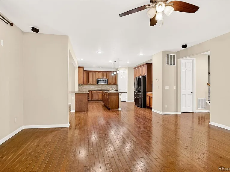 10768 Hillsboro St — Photo 6