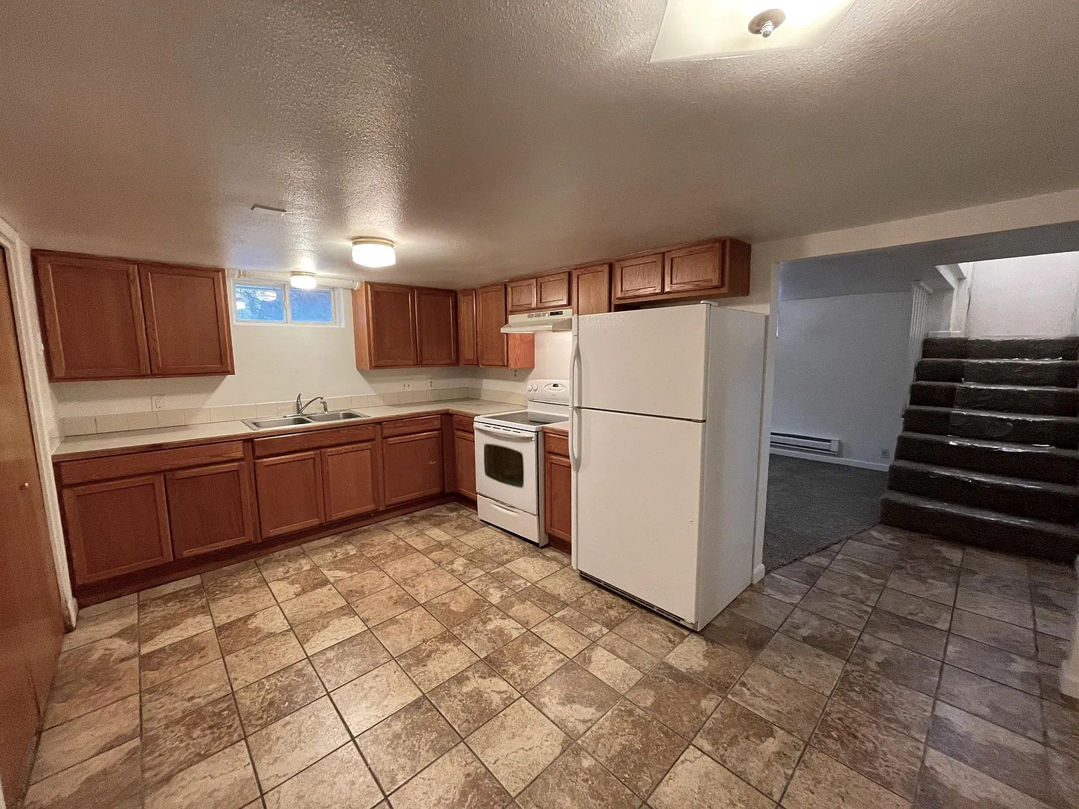 2 bed, 850 sqft, $1,000 — Photo 2