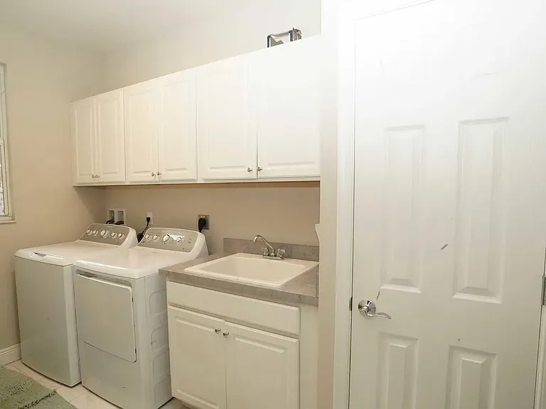 1271 NW Leonardo Cir — Photo 19