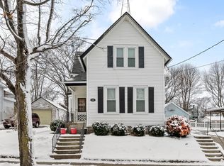 1316 S 13th St, Manitowoc, WI 54220