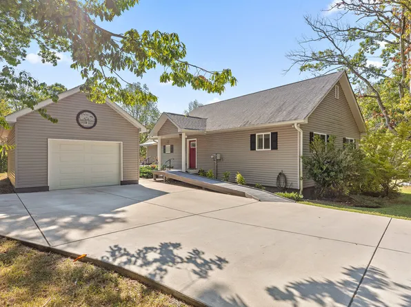 195 Whitt Rd, Lookout Mountain, GA 30750