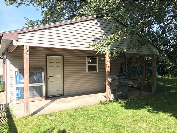 5th image of 558 Roycroft Blvd