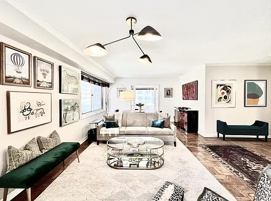 Sold by Maxwell Jacobs | media 4