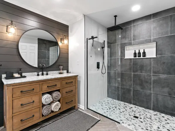 22 Greenview Rd, Monmouth Junction, NJ 08852