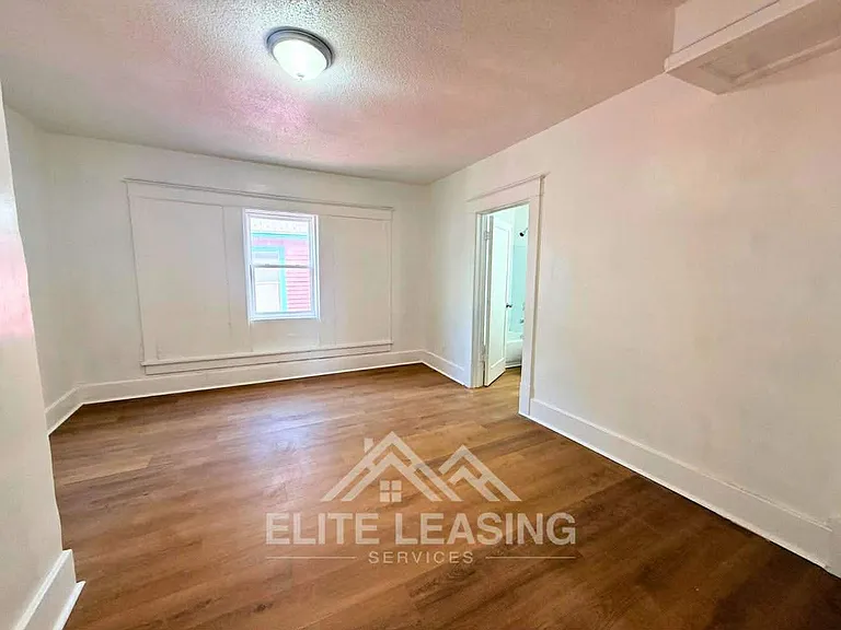 1438 Southwest Ave — Photo 9