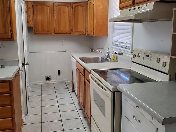 2nd image of 4966 Hampshire Ave