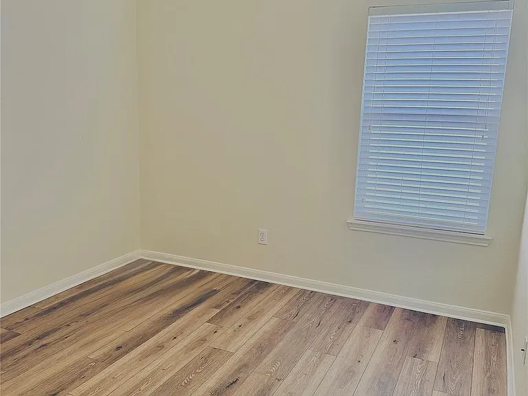 15318 Marlowe Grove Dr — Photo 25