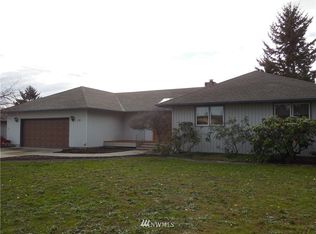 12 Sundial Loop, Sequim, WA 98382
