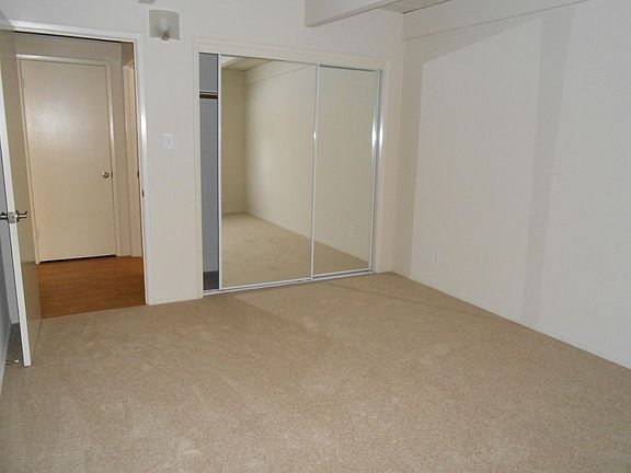 4th image of 751 Layne Ct APT 4
