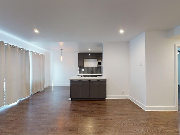 3rd image of 1115 Hacienda Pl #409