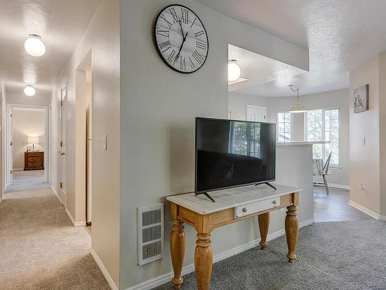 Parkwood Pointe Apartments — Photo 119