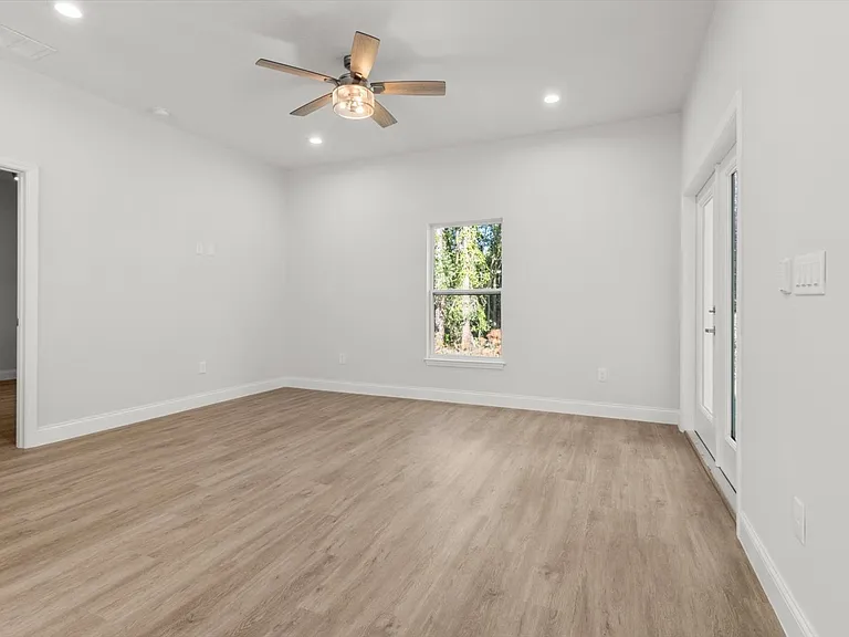 2021 W Alhambra Dr — Photo 9