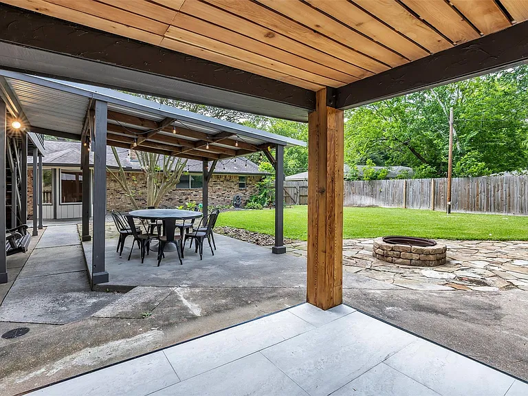 22502 Fields Ln — Photo 36
