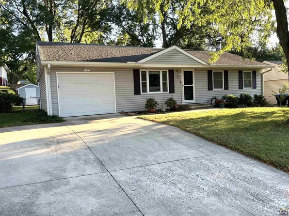 5105 SW 32nd Ter, Topeka, KS 66614