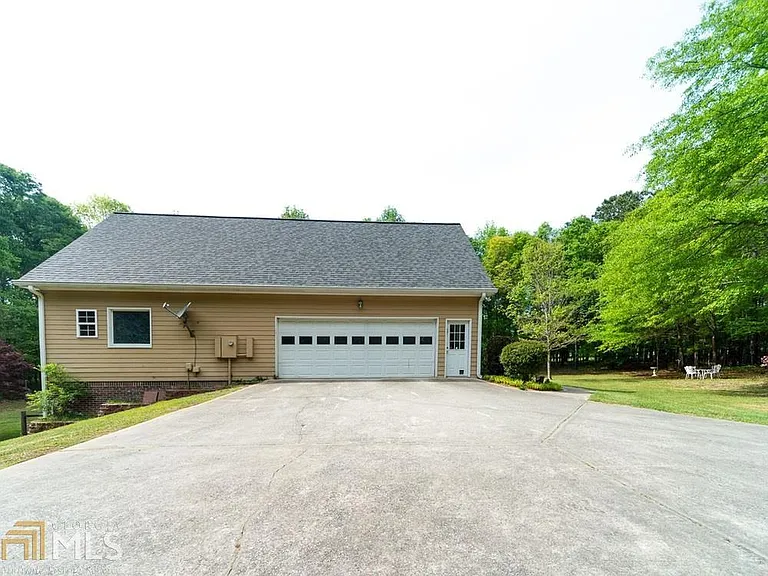 1525 New Hope Rd — Photo 14