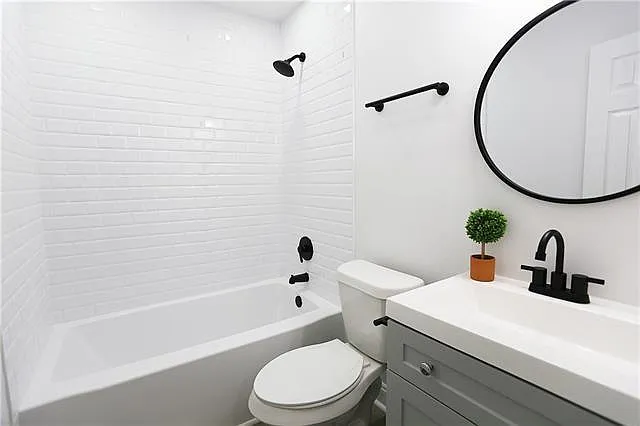 7900 Simon St — Photo 12