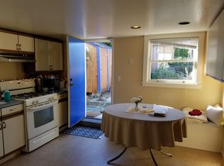 1060 66th St, Berkeley, CA 94702