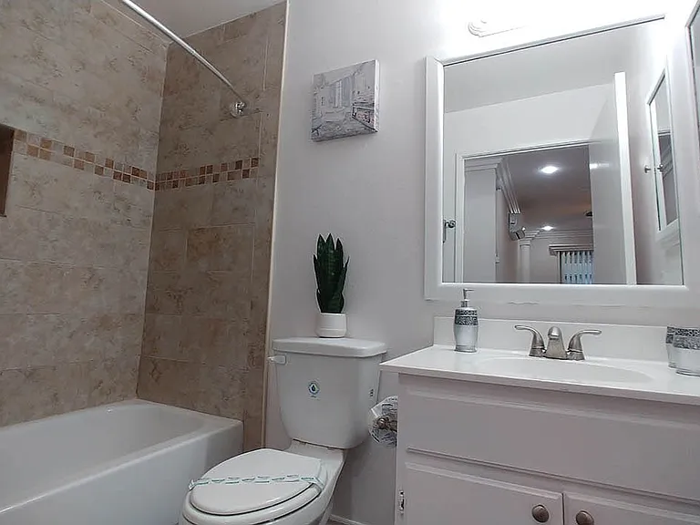 Village Beesan Condos — Photo 35