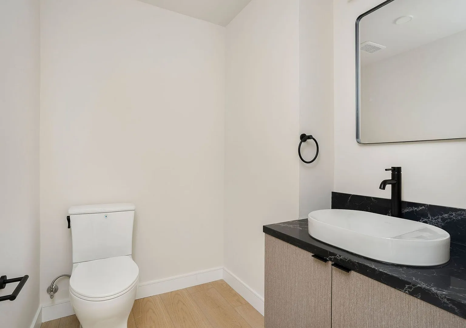 2 bed, 2.5 bath, 1148 sqft, $3,445 — Photo 2