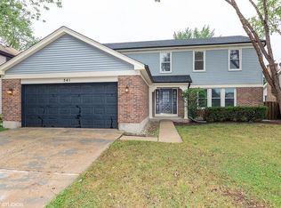541 Cobblestone Ln, Buffalo Grove, IL