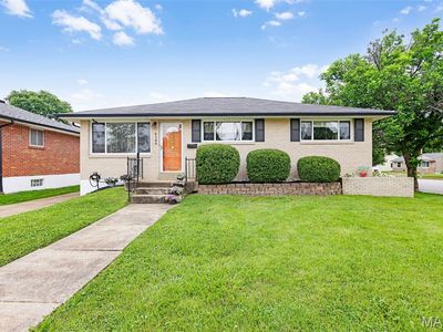 4164 Kettler Rd, Saint Louis, MO, 63123
