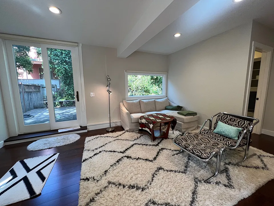 2257 Virginia St #1