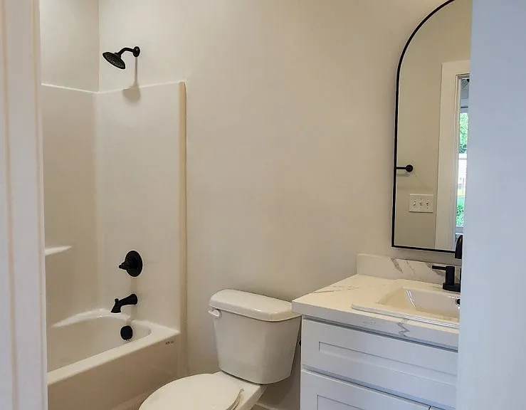 213 Rhode Island Cir — Photo 9