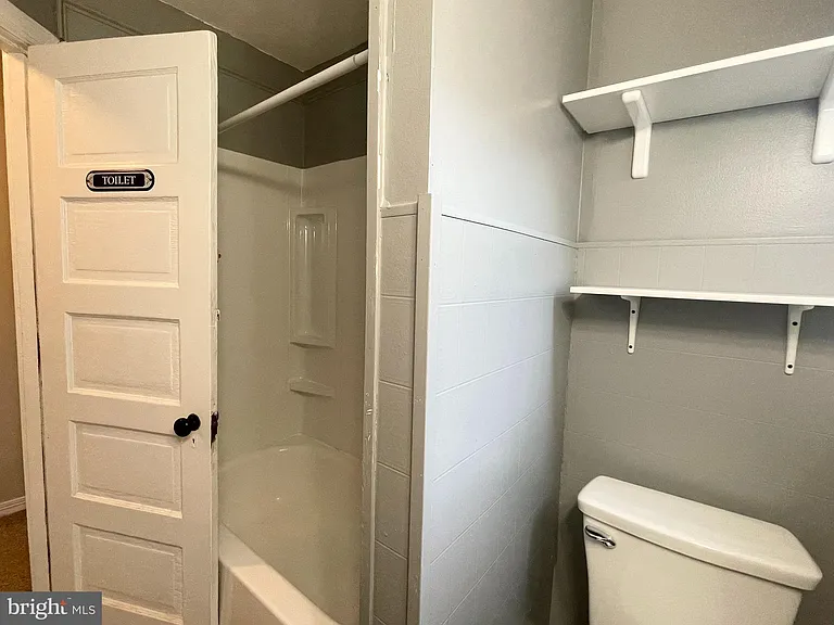 218 Green St — Photo 20