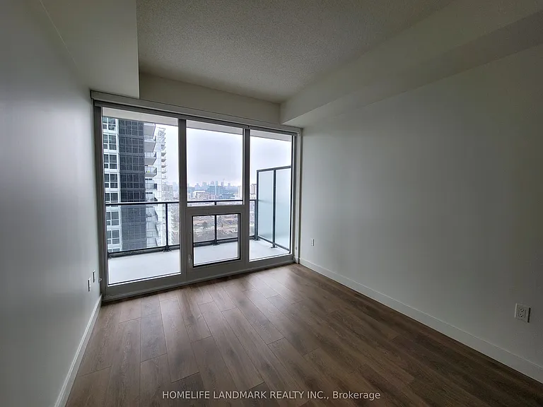 95 McMahon Dr #2905 — Photo 13