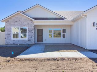205 W 1st St, Carey, ID 83320