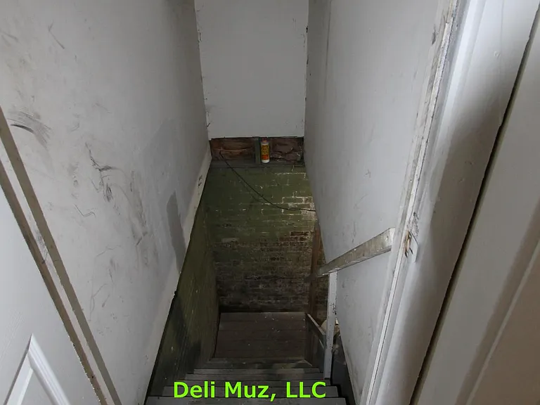 610 Jefferson Ave — Photo 8