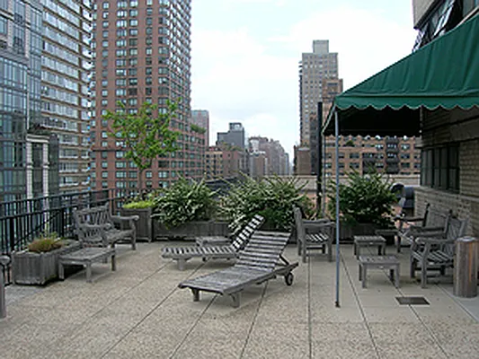 Sold by Corcoran | media 14