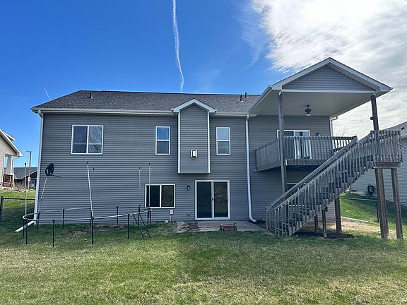 5th image of 3021 Red Fox Rd