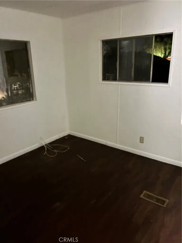2 bed, 720 sqft, $1,800 — Photo 3