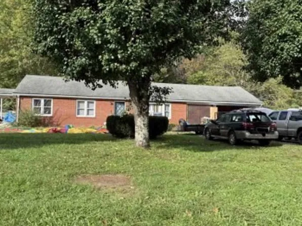 12488 Cruso Rd, Canton, NC 28716