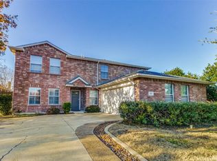 1211 Hampton Dr, Forney, TX 75126