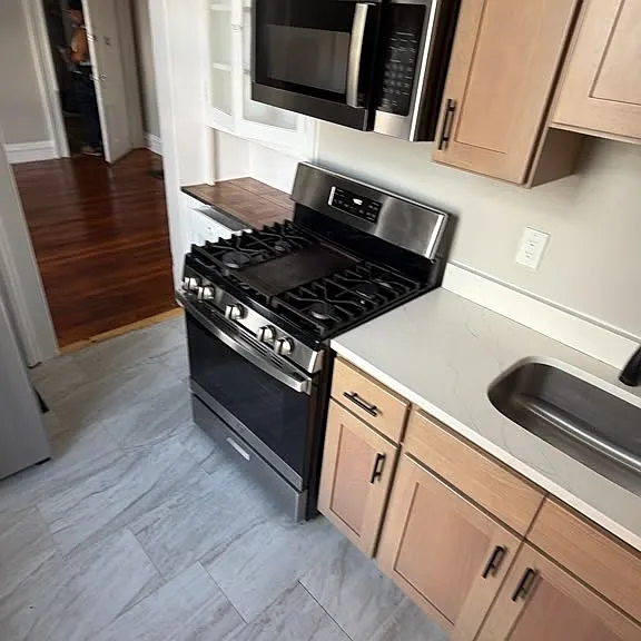6 Elm St #8A — Photo 1