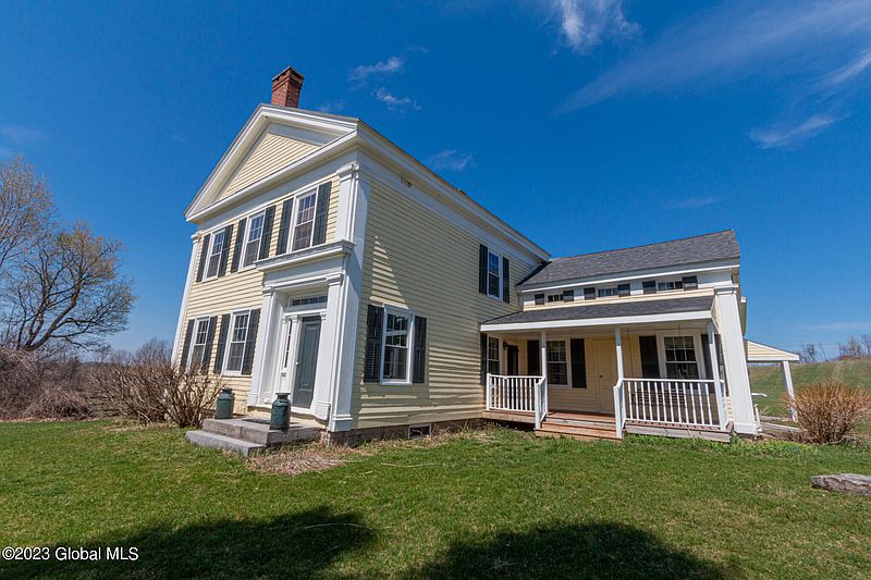 4th image of 441 Mapletown Road