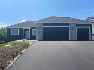 506 Olson Dr, Orfordville, WI 53576