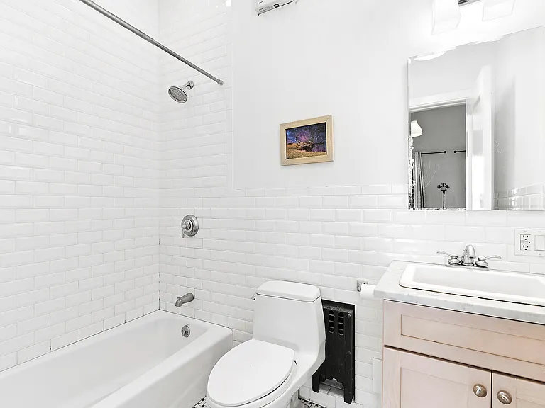 318 W 137th St #2 — Photo 9