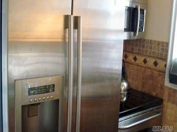 3rd image of 6345 Saunders St APT 5C