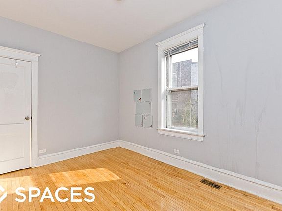 3rd image of 2644 N Albany Ave #1REAR