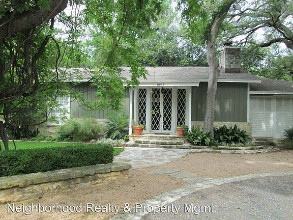 3rd image of 1801 Evergreen Ave